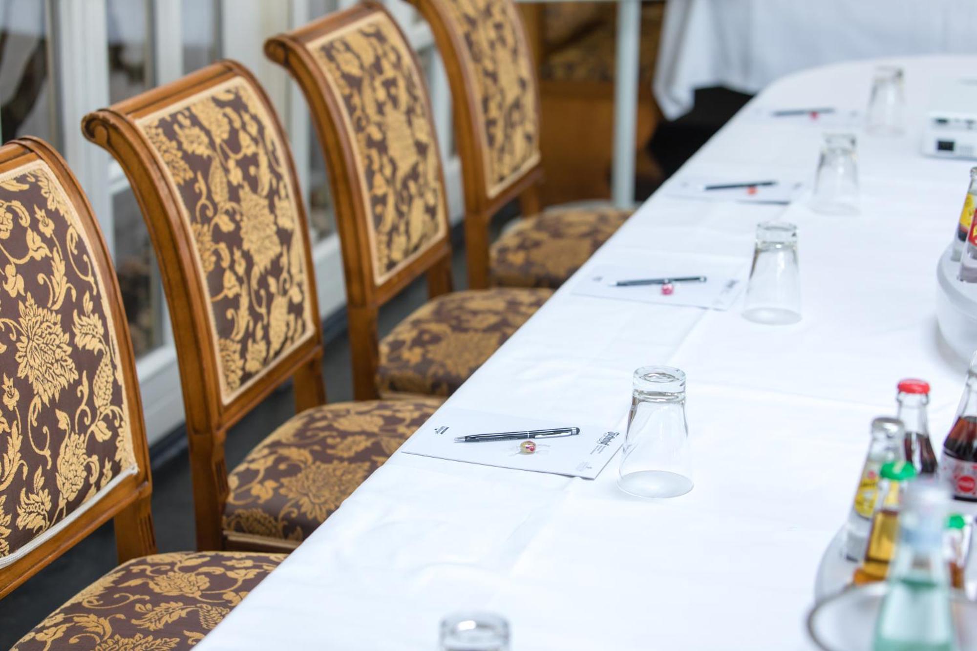 Simones Hotel Fuerstenhof Ландсхут Екстериор снимка