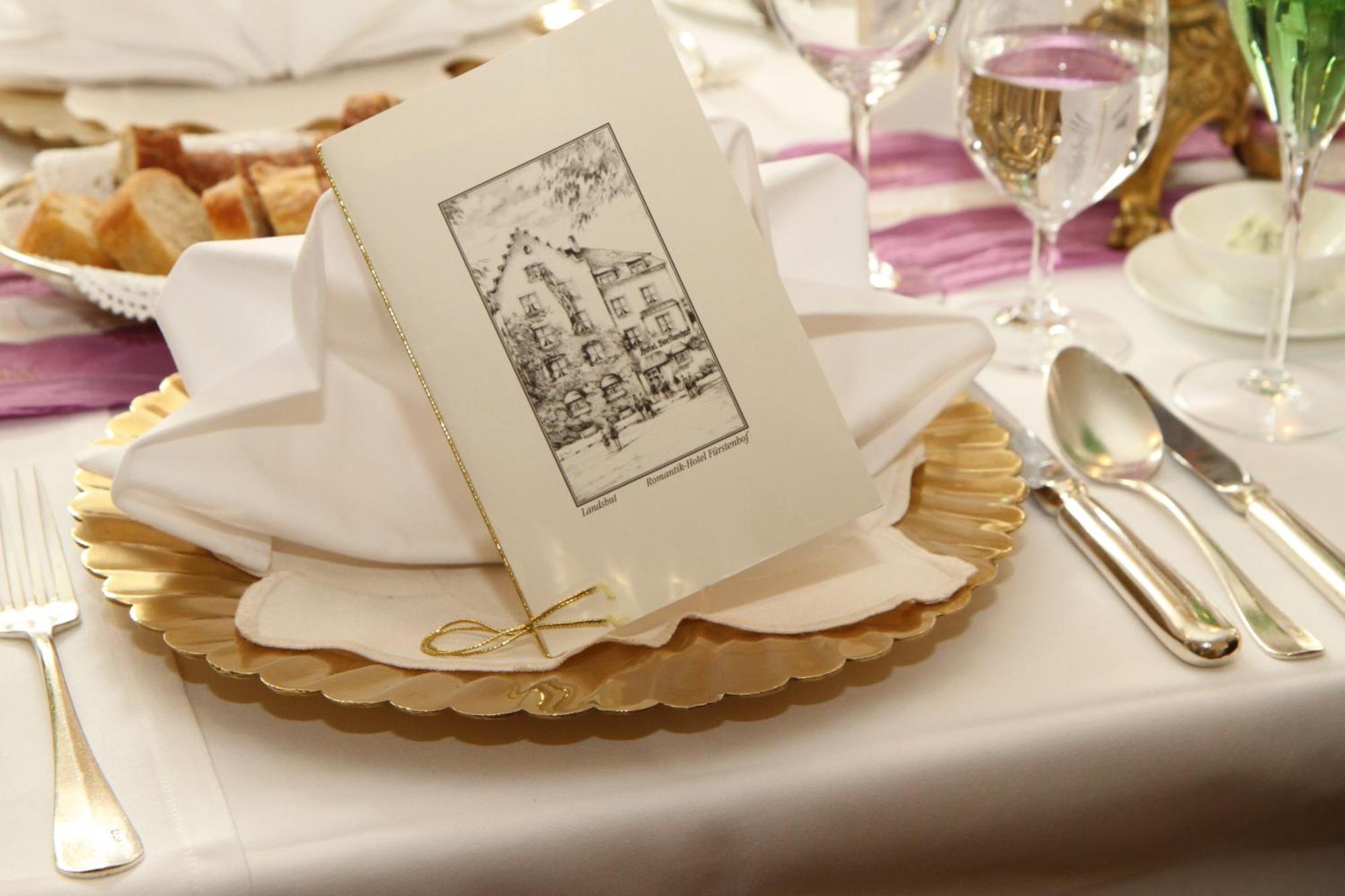 Simones Hotel Fuerstenhof Ландсхут Екстериор снимка