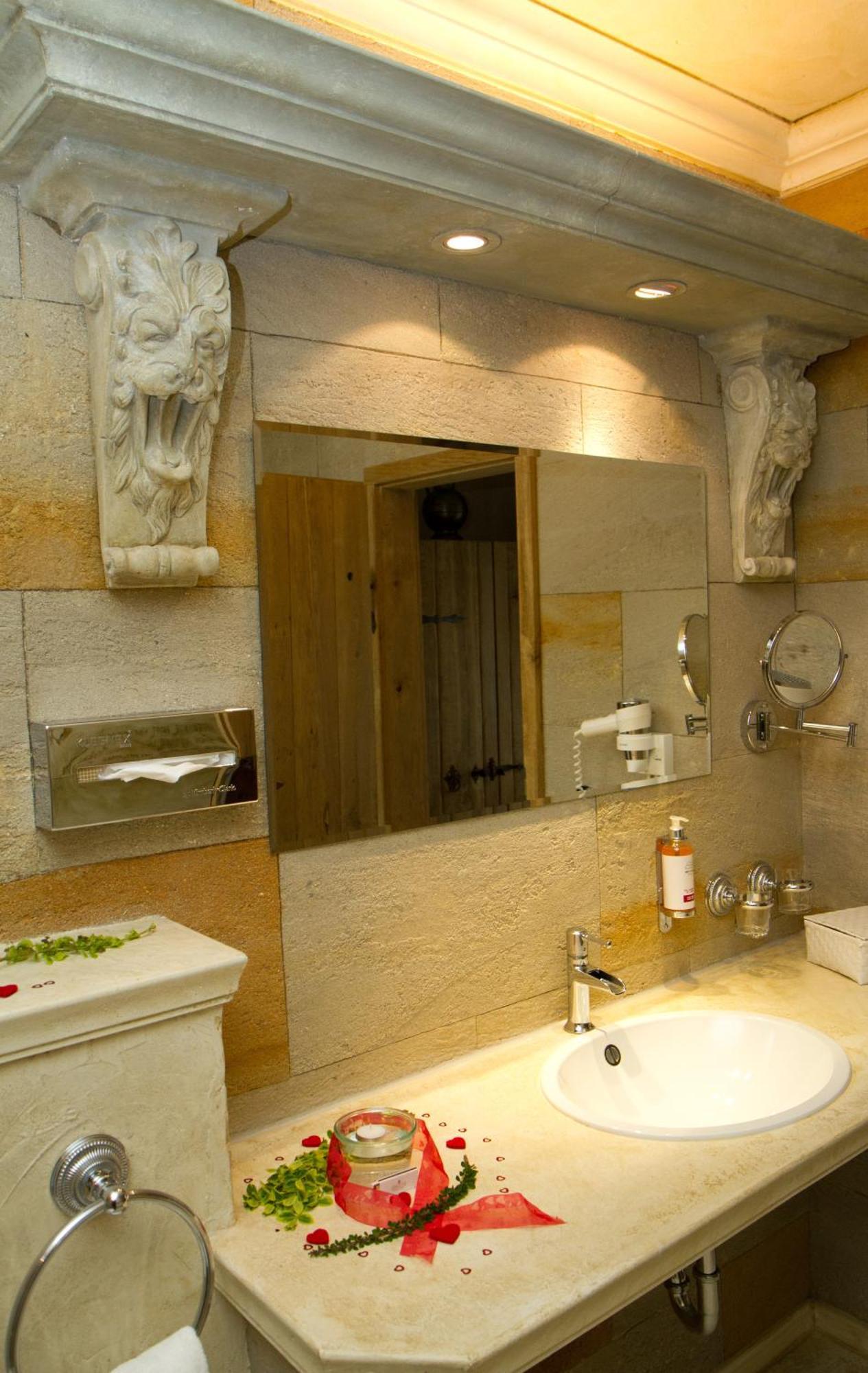 Simones Hotel Fuerstenhof Ландсхут Екстериор снимка