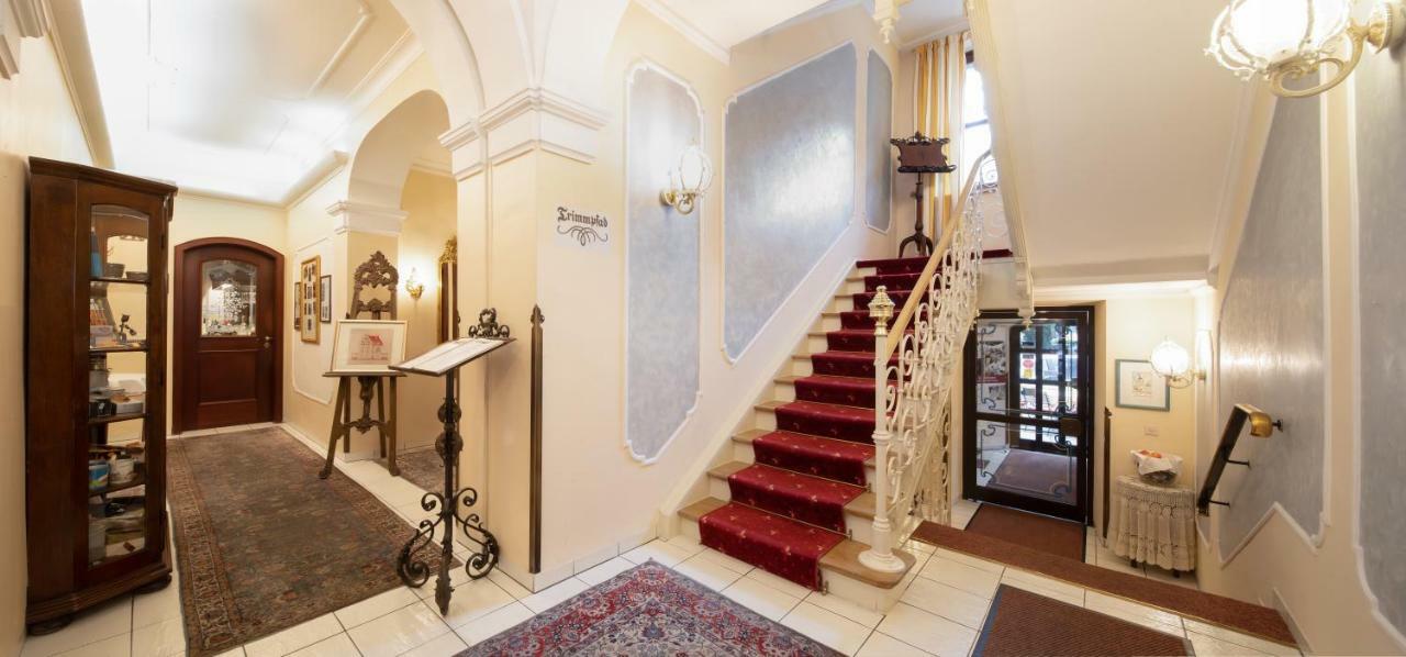 Simones Hotel Fuerstenhof Ландсхут Екстериор снимка