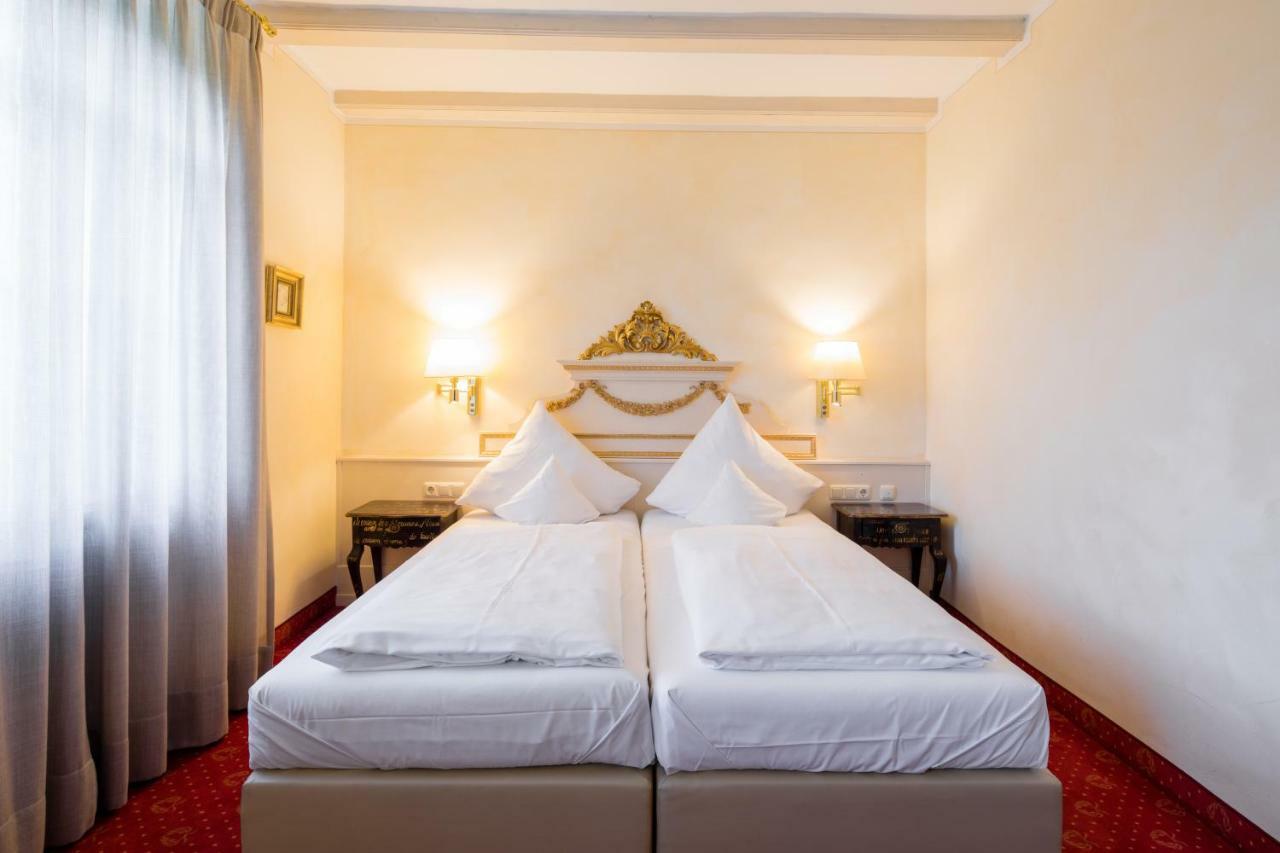 Simones Hotel Fuerstenhof Ландсхут Екстериор снимка