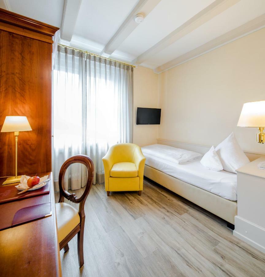 Simones Hotel Fuerstenhof Ландсхут Екстериор снимка