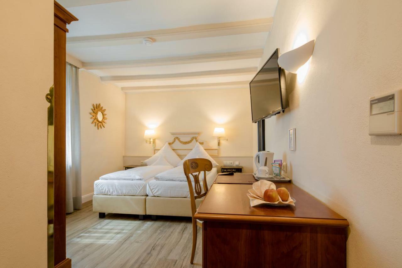 Simones Hotel Fuerstenhof Ландсхут Екстериор снимка